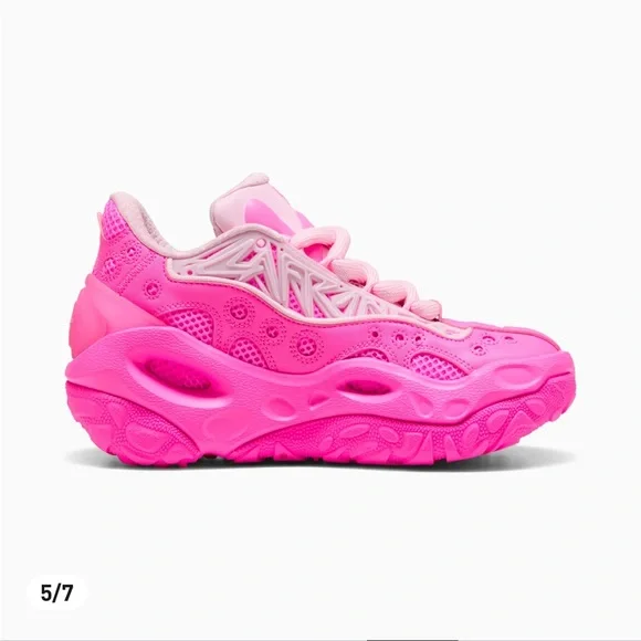 Puma X La France’ Men’s Poison Pink Athletic Shoes size 6 new with box